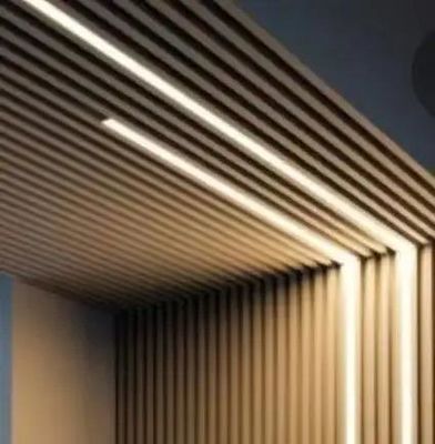 600/320mm Ηχομόνωση Λωρίδες Λαμιναρισμένο Pet ξύλινο φινέρισμα ακουστικό πάνελ για αίθουσα ακροατηρίου